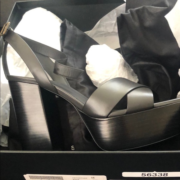 Brand New Saint Laurent Farrah grey 39 - Picture 3 of 8